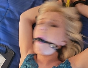 Minxx_Marley_-_Captive_For_My_Electro_And_Pussy_Eating_Pleasure_HD